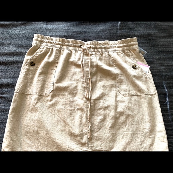 NWT Linen Cargo Mini Skirt Tan Cream. Size 14-16 - Picture 2 of 6